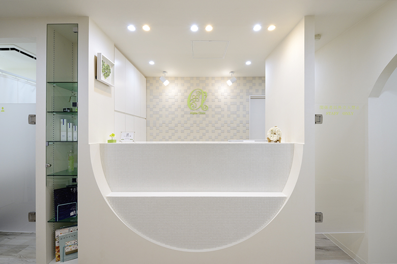 Reception at Hyakunincho Alpha Clinic